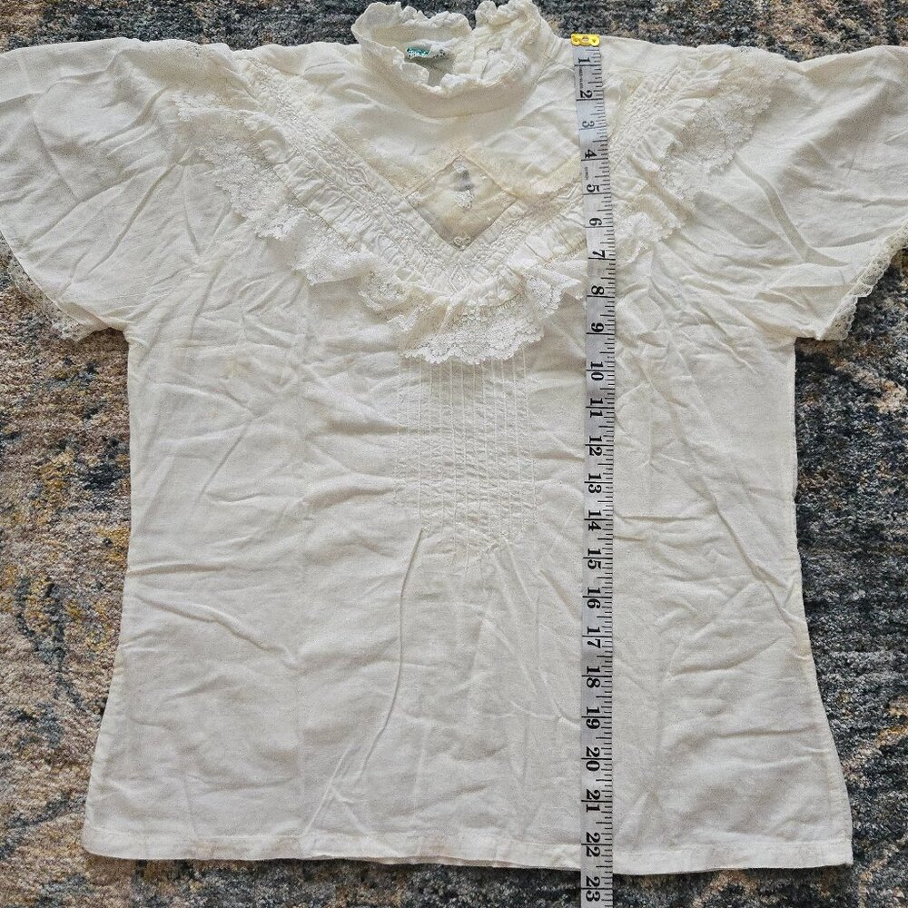 90's Antique Keyhole Blouse - Picture 16 of 16